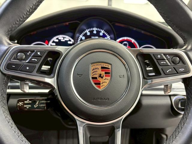 パナメーラ 4 スポーツツーリスモ パノラマルーフ/PASM/ブラックフルレザーシート/4点LEDデイライト/シートヒーター/レーダーセーフティ/クルーズコントロール/禁煙車/ディーラー整備車/社外TVチューナー/パワーバックドア(34枚目)
