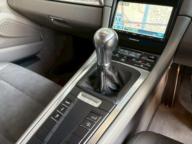 �Ō�܂ŕ��Ѝ݌Ɏԉ摜�����������������肪�Ƃ��������܂����B���Ђł͑S���̂��q�l�Ɋy�������ԂƏΊ�����񋟂ł���悤�w�߂Ă���܂��B���Ђ��⍇�����҂����Ă���܂��B�N�A�h�����É��X�^�b�t�ꓯ