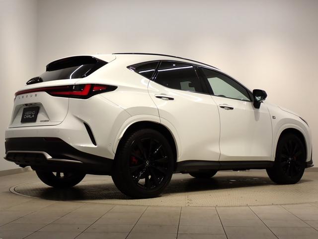 ＮＸ ＮＸ３５０ｈ　Ｆスポーツ　３眼ＬＥＤ・オレンジキャリパー・パノラマルーフ・全方位カメラ・レクサスセーフティＳ・ＢＳＭ・デジタルミラー・ＨＵＤ・パワーゲート・本革・パワーシート・ヒーター／クーラー付・純正ＡＷ・純正ナビ・ＥＴＣ（8枚目）