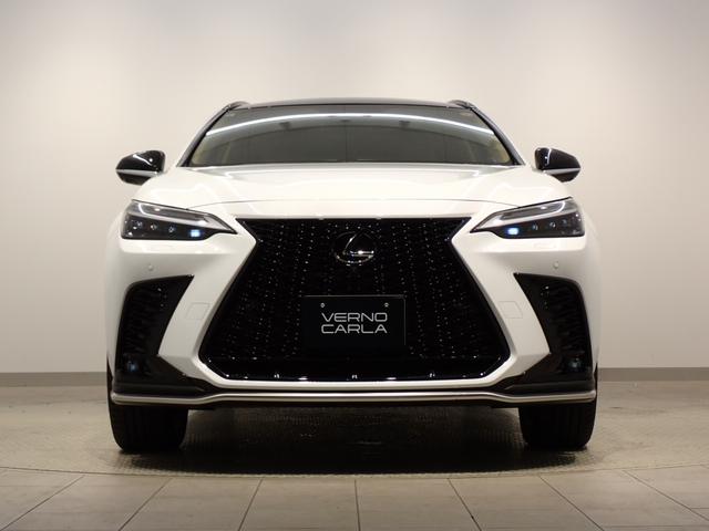 ＮＸ ＮＸ３５０ｈ　Ｆスポーツ　３眼ＬＥＤ・オレンジキャリパー・パノラマルーフ・全方位カメラ・レクサスセーフティＳ・ＢＳＭ・デジタルミラー・ＨＵＤ・パワーゲート・本革・パワーシート・ヒーター／クーラー付・純正ＡＷ・純正ナビ・ＥＴＣ（9枚目）