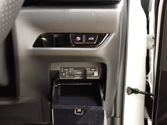 ＮＸ ＮＸ３５０ｈ　Ｆスポーツ　３眼ＬＥＤ・オレンジキャリパー・パノラマルーフ・全方位カメラ・レクサスセーフティＳ・ＢＳＭ・デジタルミラー・ＨＵＤ・パワーゲート・本革・パワーシート・ヒーター／クーラー付・純正ＡＷ・純正ナビ・ＥＴＣ（19枚目）