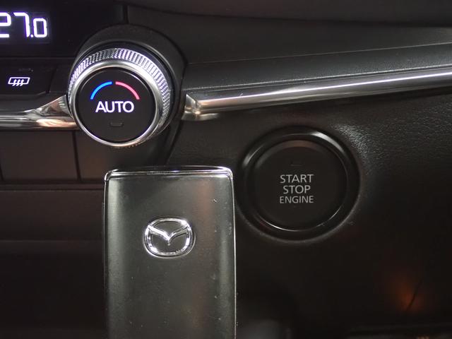 ＭＡＺＤＡ３ファストバック １５Ｓツーリング　マツダコネクト・全方位カメラ・フルセグＴＶ・障害物センサー・ワイヤレス充電・ＬＥＤヘッドライト・スマートキー・純正ＡＷ・純正ナビ・ＥＴＣ・Ｂｌｕｅｔｏｏｔｈ・ドライブレコーダー（14枚目）