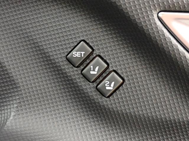 ＳＴＩエアロＰＫＧ・デジタルインナーミラー・サンルーフバイザー・４ＷＤ・アイサイト・障害物センサー・フロント／サイド／バックカメラ・パワーシート・シートヒーター・純正ナビ・フルセグ・ＥＴＣ・ドラレコ