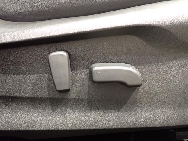 ＳＴＩエアロＰＫＧ・デジタルインナーミラー・サンルーフバイザー・４ＷＤ・アイサイト・障害物センサー・フロント／サイド／バックカメラ・パワーシート・シートヒーター・純正ナビ・フルセグ・ＥＴＣ・ドラレコ