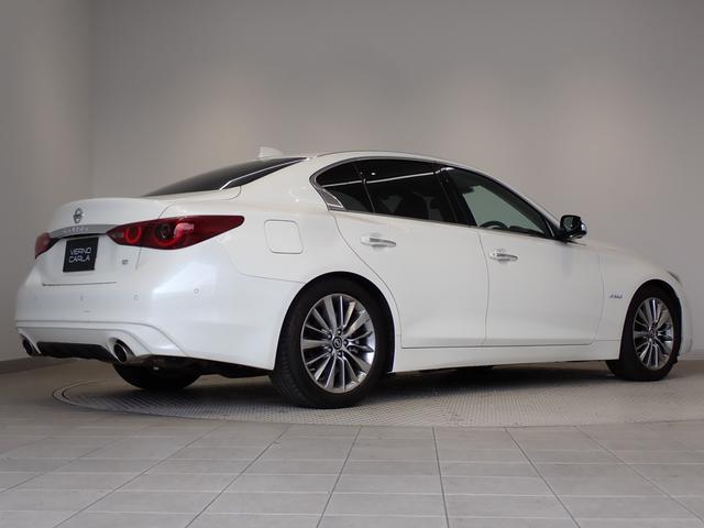 スカイライン ハイブリッド GT 全方位カメラ・フルセグTV・CD/DVD再生・エマージェンシーブレーキ・障害物センサー・パワーシート・LEDヘッドライト・スマートキー・純正AW・純正ナビ・Bluetooth・ETC・ドラレコ(9枚目)