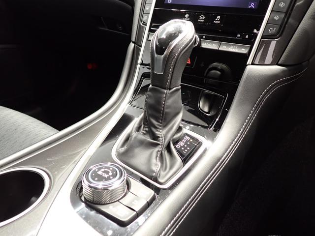 スカイライン ハイブリッド GT 全方位カメラ・フルセグTV・CD/DVD再生・エマージェンシーブレーキ・障害物センサー・パワーシート・LEDヘッドライト・スマートキー・純正AW・純正ナビ・Bluetooth・ETC・ドラレコ(22枚目)