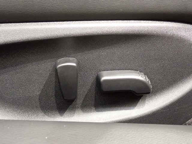 スカイライン ハイブリッド GT 全方位カメラ・フルセグTV・CD/DVD再生・エマージェンシーブレーキ・障害物センサー・パワーシート・LEDヘッドライト・スマートキー・純正AW・純正ナビ・Bluetooth・ETC・ドラレコ(28枚目)