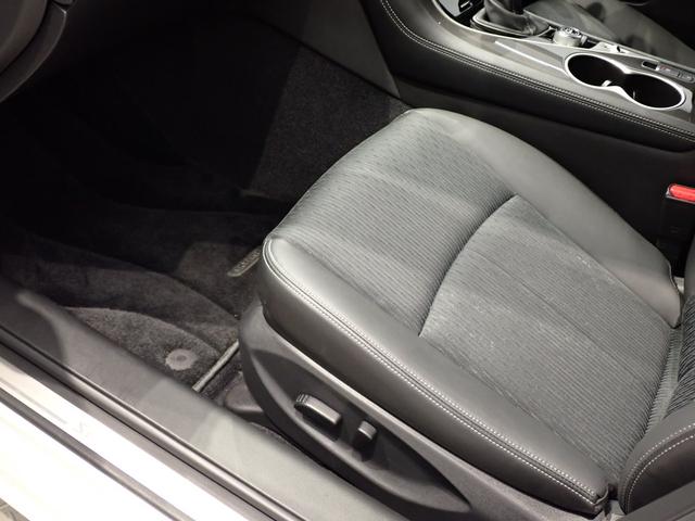 スカイライン ハイブリッド GT 全方位カメラ・フルセグTV・CD/DVD再生・エマージェンシーブレーキ・障害物センサー・パワーシート・LEDヘッドライト・スマートキー・純正AW・純正ナビ・Bluetooth・ETC・ドラレコ(32枚目)