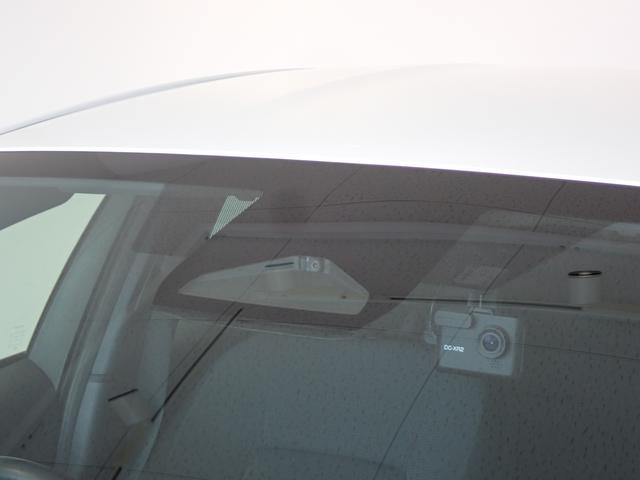プリウス X トヨタセーフティセンス・障害物センサー・LEDヘッドライト・スマートキー・純正8インチディスプレイAD・バックカメラ・フルセグTV・Bluetooth・ETC・ドラレコ(13枚目)