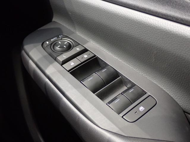 プリウス X トヨタセーフティセンス・障害物センサー・LEDヘッドライト・スマートキー・純正8インチディスプレイAD・バックカメラ・フルセグTV・Bluetooth・ETC・ドラレコ(27枚目)