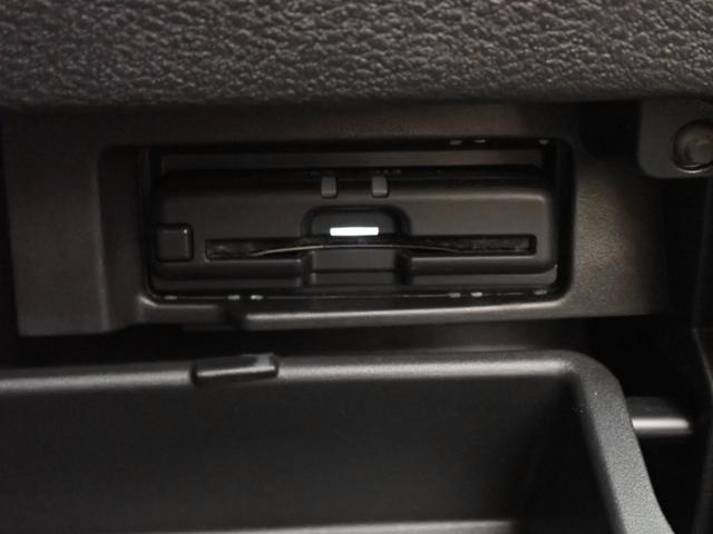 セレナ オーテック　スポーツスペック　インテリジェントセーフティ・プロパイロット・アラウンドビューカメラ・ＢＳＭ・パーキングアシスト・両側電動スライドドア・エマージェンシーブレーキ・障害物センサー・純正ＡＷ・ＣＤ／ＤＶＤ・ＥＴＣ・ドラレコ（16枚目）