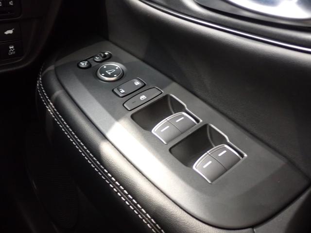 ZR-V e:HEV Z 全方位カメラ・BOSEサウンド・パワーゲート・フルセグ・パワーシート・シートヒーター・ワイヤレス充電・ホンダセンシング・障害物センサー・LED・純正AW・純正ナビ・Bluetooth・ETC・ドラレコ(29枚目)