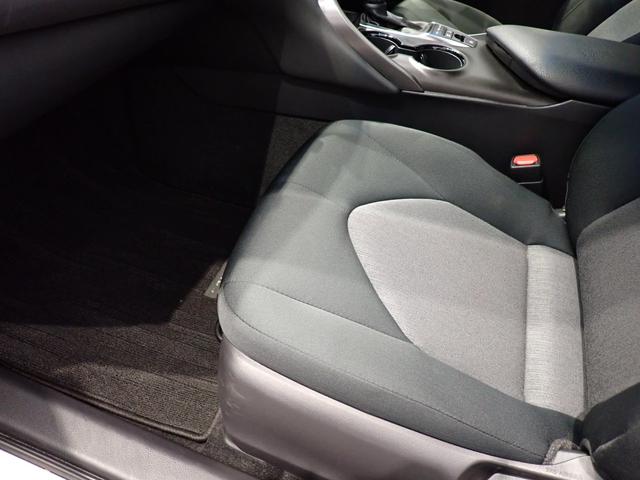 カムリ 　純正９インチナビ・バックカメラ・ＬＥＤヘッドライト・トヨタセーフティセンス・障害物センサー・スマートキー・Ｂｌｕｅｔｏｏｔｈ・ＥＴＣ・ドラレコ（30枚目）