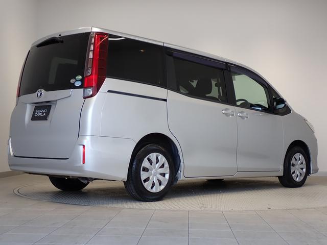 ノア Ｘ　Ｖパッケージ　社外メモリーナビ・両側スライドドア・ＥＴＣ・Ｂｌｕｅｔｏｏｔｈ・ダブルオートエアコン・電動ドアミラー・ドライブレコーダー（8枚目）