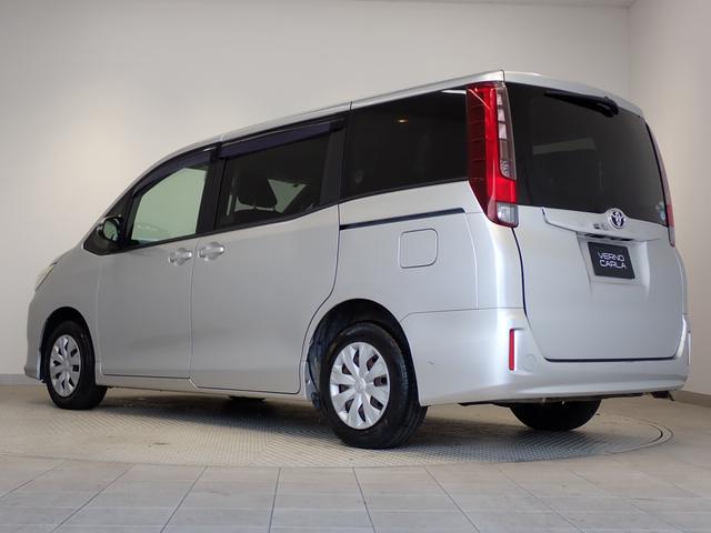 ノア Ｘ　Ｖパッケージ　社外メモリーナビ・両側スライドドア・ＥＴＣ・Ｂｌｕｅｔｏｏｔｈ・ダブルオートエアコン・電動ドアミラー・ドライブレコーダー（11枚目）