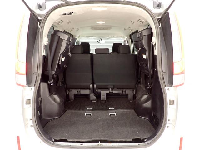 ノア Ｘ　Ｖパッケージ　社外メモリーナビ・両側スライドドア・ＥＴＣ・Ｂｌｕｅｔｏｏｔｈ・ダブルオートエアコン・電動ドアミラー・ドライブレコーダー（18枚目）