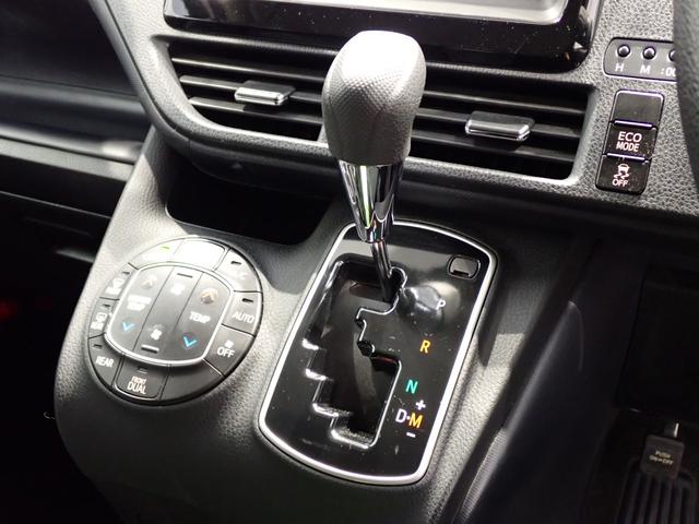 ノア Ｘ　Ｖパッケージ　社外メモリーナビ・両側スライドドア・ＥＴＣ・Ｂｌｕｅｔｏｏｔｈ・ダブルオートエアコン・電動ドアミラー・ドライブレコーダー（20枚目）