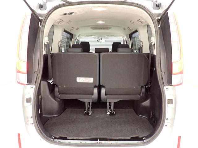 ノア Ｘ　Ｖパッケージ　社外メモリーナビ・両側スライドドア・ＥＴＣ・Ｂｌｕｅｔｏｏｔｈ・ダブルオートエアコン・電動ドアミラー・ドライブレコーダー（31枚目）