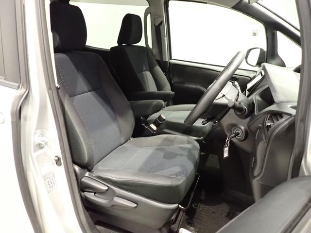 ヴォクシー X 片側電動スライドドア・純正SDナビ・バックカメラ・ワンセグTV・Bluetooth・CD再生・LEDヘッドライト(24枚目)