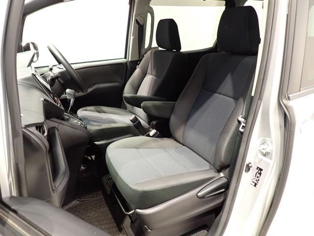 ヴォクシー X 片側電動スライドドア・純正SDナビ・バックカメラ・ワンセグTV・Bluetooth・CD再生・LEDヘッドライト(26枚目)