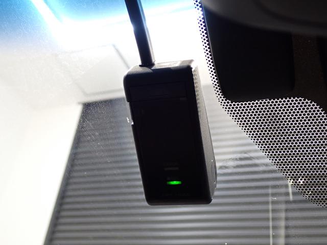 サンルーフ・本革シート・全方位・パワーシート・シートヒーター／エアコン・純正ＡＷ・純正ナビ・フルセグ・ＣＤ／ＤＶＤ・Ｂｌｕｅｔｏｏｔｈ・ＥＴＣ２．０・ドラレコ・トヨタセーフティセンス・障害物センサー