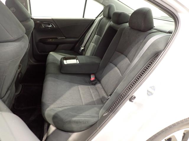 アコードハイブリッド ＥＸ　ホンダセンシング・純正ナビ・パワーシート・ＬＥＤヘッドライト・スマートキー・純正ＡＷ・バックカメラ・ワンセグＴＶ・Ｂｌｕｅｔｏｏｔｈ・ＥＴＣ・ドライブレコーダー（35枚目）