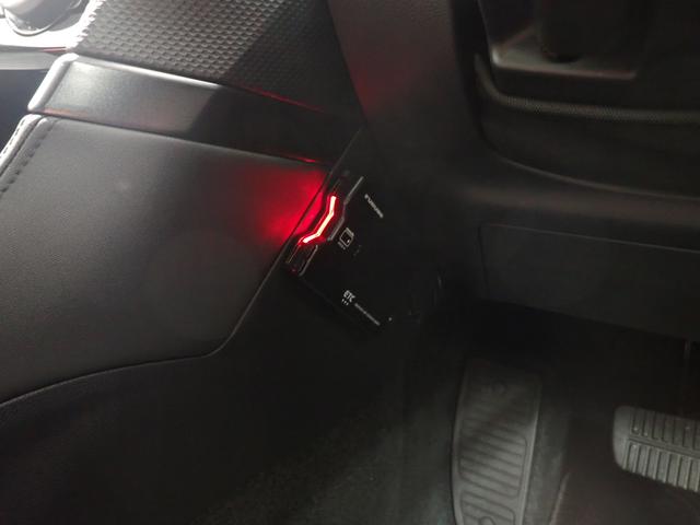 フォレスター Ｘ－ブレイク　４ＷＤ・アイサイト・障害物センサー・パワーゲート・パワーシート・シートヒーター・ＬＥＤヘッドライト・スマートキー・純正ＡＷ・ナビ・バックカメラ・Ｂｌｕｅｔｏｏｔｈ・ＥＴＣ・ドラレコ（17枚目）