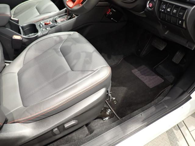 フォレスター Ｘ－ブレイク　４ＷＤ・アイサイト・障害物センサー・パワーゲート・パワーシート・シートヒーター・ＬＥＤヘッドライト・スマートキー・純正ＡＷ・ナビ・バックカメラ・Ｂｌｕｅｔｏｏｔｈ・ＥＴＣ・ドラレコ（30枚目）