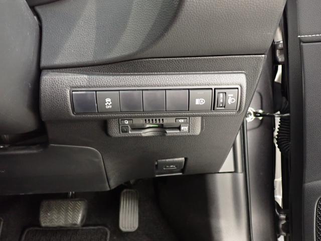 カローラスポーツ ハイブリッドＧ　純正９インチナビ・ＣＤ／ＤＶＤ再生・ＬＥＤヘッドライト・トヨタセーフティセンス・障害物センサー・スマートキー・純正ＡＷ・バックカメラ・Ｂｌｕｅｔｏｏｔｈ・ＥＴＣ・ドラレコ（19枚目）