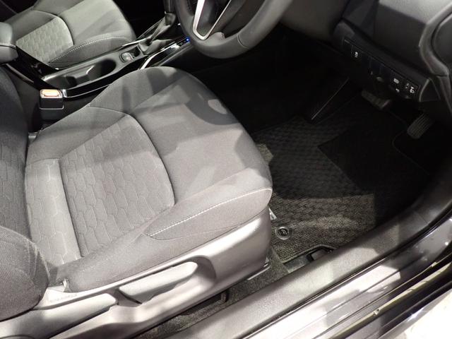 カローラスポーツ ハイブリッドＧ　純正９インチナビ・ＣＤ／ＤＶＤ再生・ＬＥＤヘッドライト・トヨタセーフティセンス・障害物センサー・スマートキー・純正ＡＷ・バックカメラ・Ｂｌｕｅｔｏｏｔｈ・ＥＴＣ・ドラレコ（28枚目）