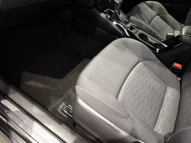 カローラスポーツ ハイブリッドＧ　純正９インチナビ・ＣＤ／ＤＶＤ再生・ＬＥＤヘッドライト・トヨタセーフティセンス・障害物センサー・スマートキー・純正ＡＷ・バックカメラ・Ｂｌｕｅｔｏｏｔｈ・ＥＴＣ・ドラレコ（30枚目）