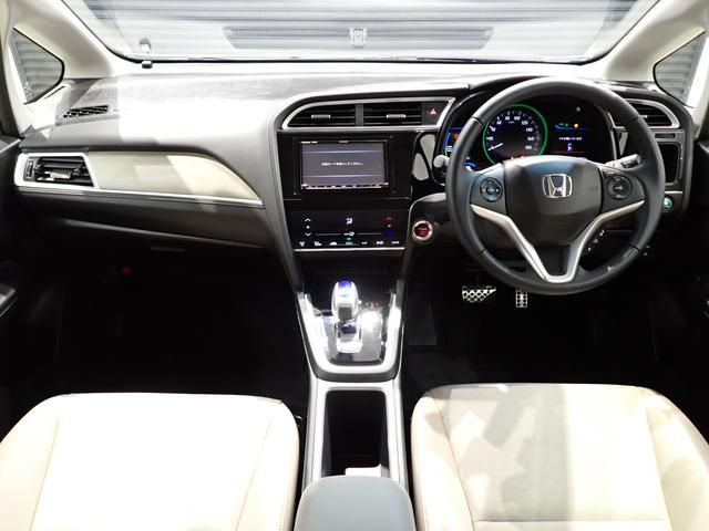 シャトル ハイブリッドＸ　社外メモリーナビ・バックカメラ・フルセグ・ハーフレザー・ホンダセンシング・スマートキー・ＣＤ／ＤＶＤ・Ｂｌｕｅｔｏｏｔｈ・ＥＴＣ・ドラレコ（14枚目）