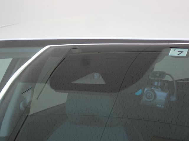 ノート S 純正ナビ・フルセグTV・CD再生・ドラレコ・エマージェンシーブレーキ・ETC・スマートキー・Bluetooth(12枚目)