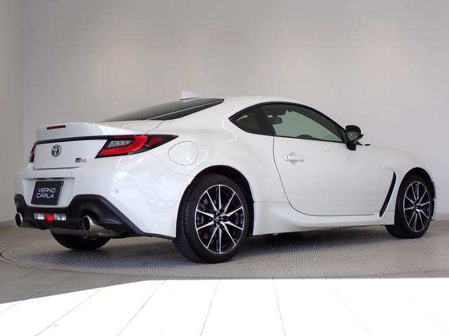 GR86 SZ 6MT・純正ナビ・フルセグ・DVD・アイサイト・障害物センサー・LED・スマートキー・純正AW・Bluetooth・ETC・ドライブレコーダー(8枚目)