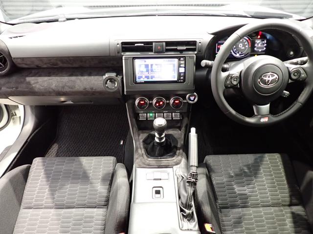 GR86 SZ 6MT・純正ナビ・フルセグ・DVD・アイサイト・障害物センサー・LED・スマートキー・純正AW・Bluetooth・ETC・ドライブレコーダー(15枚目)