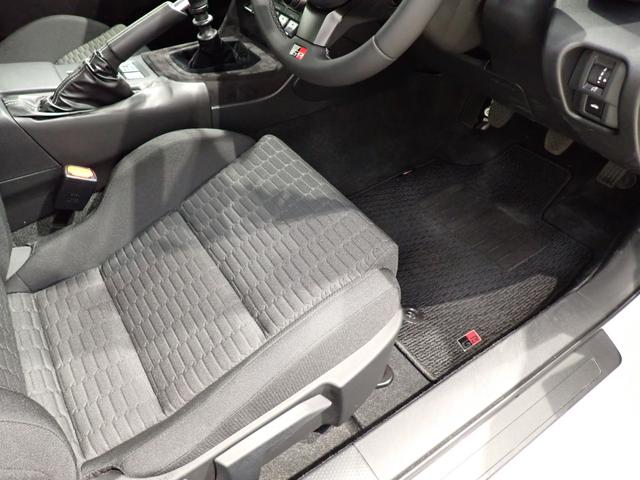 GR86 SZ 6MT・純正ナビ・フルセグ・DVD・アイサイト・障害物センサー・LED・スマートキー・純正AW・Bluetooth・ETC・ドライブレコーダー(26枚目)