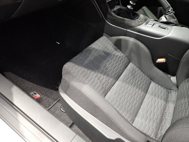 GR86 SZ 6MT・純正ナビ・フルセグ・DVD・アイサイト・障害物センサー・LED・スマートキー・純正AW・Bluetooth・ETC・ドライブレコーダー(28枚目)