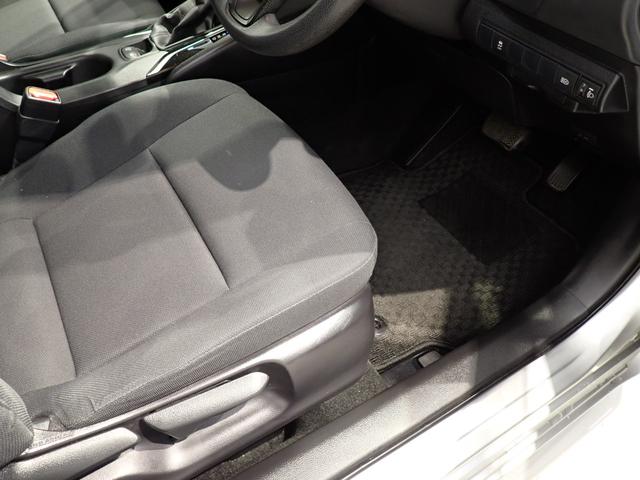 カローラツーリング ハイブリッド　Ｇ－Ｘ　プラス　ＢＳＭ・前後ドラレコ・バックカメラ・ＥＴＣ・トヨタセーフティセンス・障害物センサー・ＬＥＤヘッドライト・スマートキー・純正ＤＡ・Ｂｌｕｅｔｏｏｔｈ・オートハイビーム（26枚目）