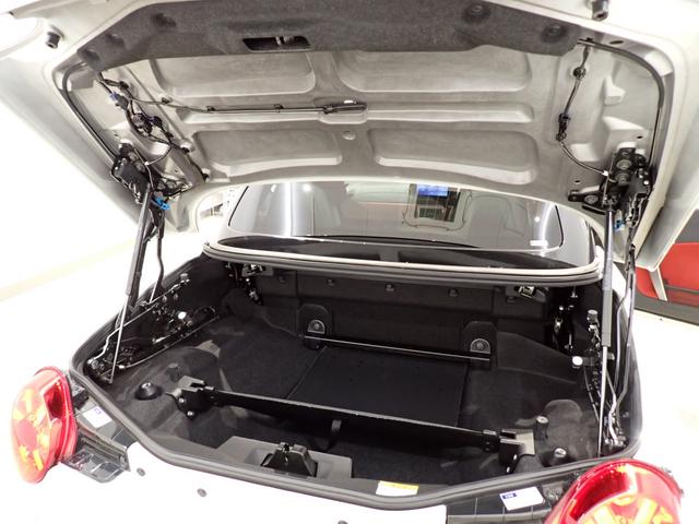 コペン セロ S RECAROシート・シートヒーター・LEDヘッドライト・バックカメラ・MOMO製本革巻ステアリングホイール・スマートキー・純正AW・社外ナビ・CD・Bluetooth・ETC・ドライブレコーダー(33枚目)