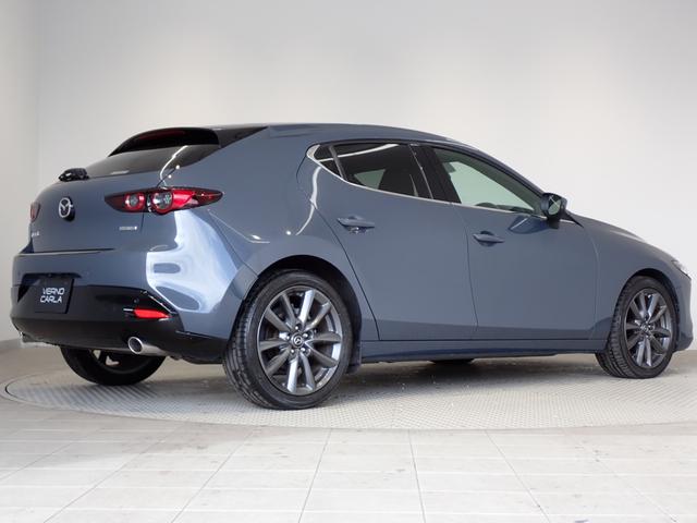 MAZDA3ファストバック 15Sツーリング 6MT・360°セーフティpkg・CD/DVD再生・マツダコネクト・障害物センサー・全方位カメラ・LEDヘッドライト・スマートキー・純正AW・フルセグTV・Bluetooth・ETC(7枚目)