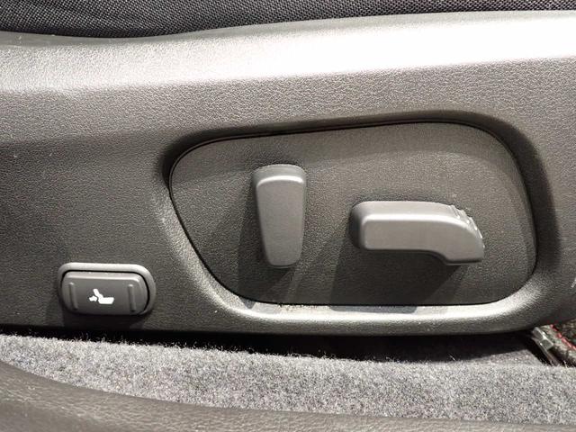 WRX S4 2.0GTアイサイト 純正8インチナビ・パワーシート・CD/DVD再生・アイサイト・シートヒーター・フルセグTV・障害物センサー・LEDヘッドライト・スマートキー・純正AW・バックカメラ・Bluetooth・ETC(28枚目)