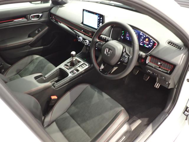 シビック RS BOSE・ワイヤレス充電・Google 搭載 9インチ Honda CONNECTディスプレー・パワーシート・シートヒーター・障害物センサー・LED・バックカメラ・フルセグ・Bluetooth・ETC(28枚目)