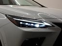 ＮＸ３５０ｈ　Ｆスポーツ　３眼ＬＥＤ・オレンジキャリパー・パノラマルーフ・全方位カメラ・レクサスセーフティＳ・ＢＳＭ・デジタルミラー・ＨＵＤ・パワーゲート・本革・パワーシート・ヒーター／クーラー付・純正ＡＷ・純正ナビ・ＥＴＣ（13枚目）