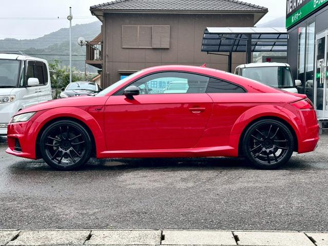 ＴＴクーペ ２．０ＴＦＳＩ　クワトロ　Ｓラインパッケージ　禁煙　４ＷＤ　ＷＯＲＫＥＭＯＴＩＯＮ　ＣＲ　ＫＩＷＡＭＩ１９インチアルミ　ブラックアウトカスタム　バーチャルコックピット　マトリクスＬＥＤ　アルカンターラハーフレザー　パーキングエイド　スマートキー（17枚目）