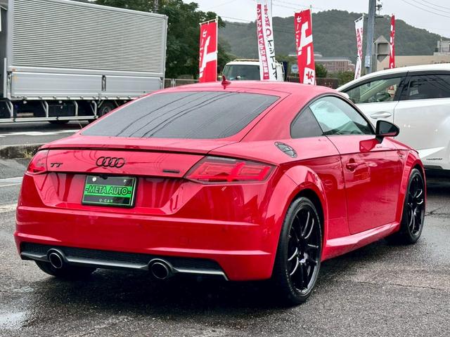 ＴＴクーペ ２．０ＴＦＳＩ　クワトロ　Ｓラインパッケージ　禁煙　４ＷＤ　ＷＯＲＫＥＭＯＴＩＯＮ　ＣＲ　ＫＩＷＡＭＩ１９インチアルミ　ブラックアウトカスタム　バーチャルコックピット　マトリクスＬＥＤ　アルカンターラハーフレザー　パーキングエイド　スマートキー（20枚目）