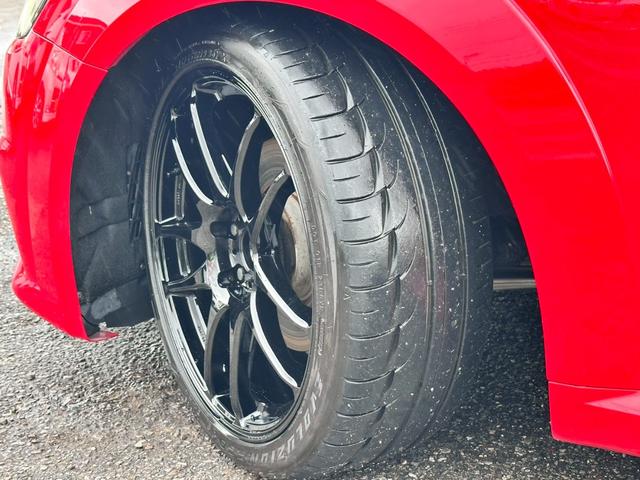 ＴＴクーペ ２．０ＴＦＳＩ　クワトロ　Ｓラインパッケージ　禁煙　４ＷＤ　ＷＯＲＫＥＭＯＴＩＯＮ　ＣＲ　ＫＩＷＡＭＩ１９インチアルミ　ブラックアウトカスタム　バーチャルコックピット　マトリクスＬＥＤ　アルカンターラハーフレザー　パーキングエイド　スマートキー（33枚目）
