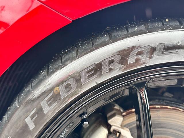 ＴＴクーペ ２．０ＴＦＳＩ　クワトロ　Ｓラインパッケージ　禁煙　４ＷＤ　ＷＯＲＫＥＭＯＴＩＯＮ　ＣＲ　ＫＩＷＡＭＩ１９インチアルミ　ブラックアウトカスタム　バーチャルコックピット　マトリクスＬＥＤ　アルカンターラハーフレザー　パーキングエイド　スマートキー（35枚目）