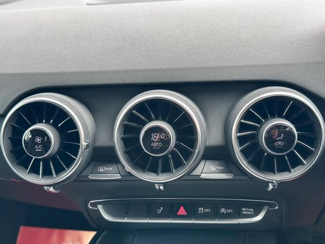 ＴＴクーペ ２．０ＴＦＳＩ　クワトロ　Ｓラインパッケージ　禁煙　４ＷＤ　ＷＯＲＫＥＭＯＴＩＯＮ　ＣＲ　ＫＩＷＡＭＩ１９インチアルミ　ブラックアウトカスタム　バーチャルコックピット　マトリクスＬＥＤ　アルカンターラハーフレザー　パーキングエイド　スマートキー（53枚目）