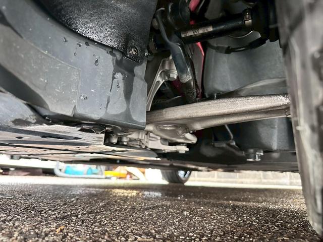 ＴＴクーペ ２．０ＴＦＳＩ　クワトロ　Ｓラインパッケージ　禁煙　４ＷＤ　ＷＯＲＫＥＭＯＴＩＯＮ　ＣＲ　ＫＩＷＡＭＩ１９インチアルミ　ブラックアウトカスタム　バーチャルコックピット　マトリクスＬＥＤ　アルカンターラハーフレザー　パーキングエイド　スマートキー（66枚目）