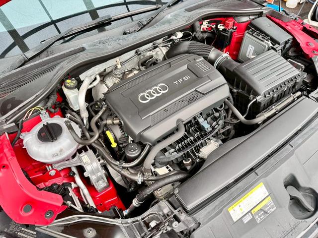 ＴＴクーペ ２．０ＴＦＳＩ　クワトロ　Ｓラインパッケージ　禁煙　４ＷＤ　ＷＯＲＫＥＭＯＴＩＯＮ　ＣＲ　ＫＩＷＡＭＩ１９インチアルミ　ブラックアウトカスタム　バーチャルコックピット　マトリクスＬＥＤ　アルカンターラハーフレザー　パーキングエイド　スマートキー（67枚目）
